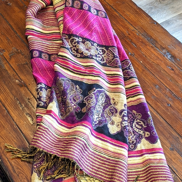 2 for 20 pashmina - Picture 2 of 4
